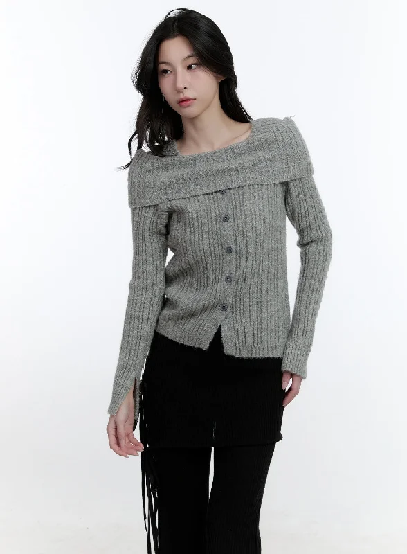 Square-Neck Buttoned Sweater CJ520