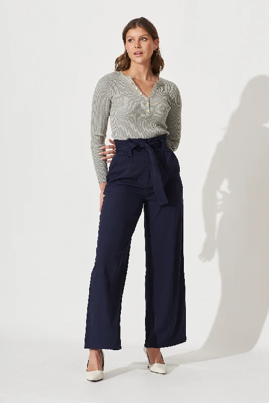 Altered State Pant In Navy